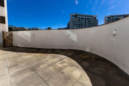Quintal de apartamento para alugar com 4 quartos, 280m² em Vale dos Cristais, Nova Lima