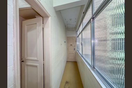 Corredor de apartamento à venda com 3 quartos, 105m² em Catete, Rio de Janeiro