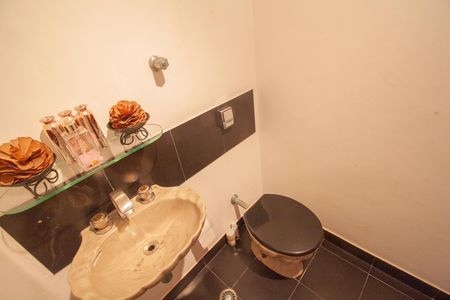 Casa para alugar com 4 quartos, 230m² em Vila Regente Feijó, São Paulo
