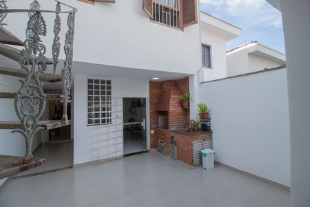 Casa para alugar com 4 quartos, 230m² em Vila Regente Feijó, São Paulo