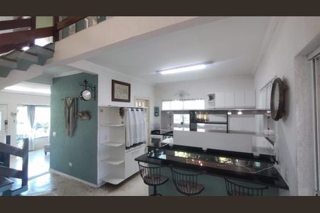 Casa para alugar com 3 quartos, 183m² em Suru, Barueri