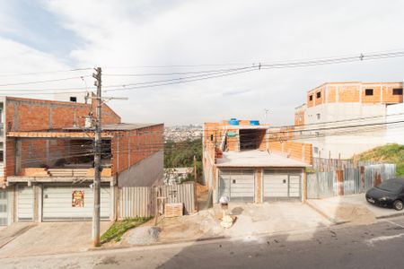 Vista de apartamento para alugar com 2 quartos, 45m² em Jardim Maria Beatriz, Carapicuíba