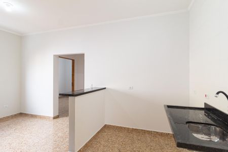Cozinha e Área de Serviço de apartamento para alugar com 2 quartos, 45m² em Jardim Maria Beatriz, Carapicuíba