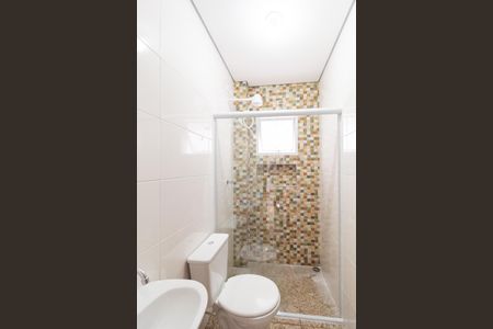 Banheiro de apartamento para alugar com 2 quartos, 45m² em Jardim Maria Beatriz, Carapicuíba