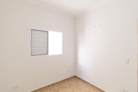 Quarto 2 de apartamento para alugar com 2 quartos, 45m² em Jardim Maria Beatriz, Carapicuíba