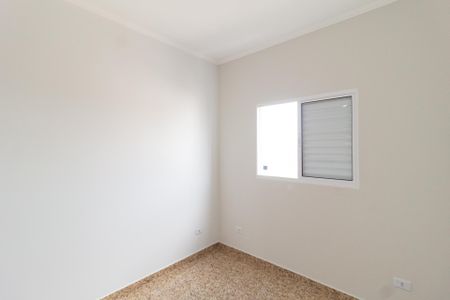 Quarto 1 de apartamento para alugar com 2 quartos, 45m² em Jardim Maria Beatriz, Carapicuíba
