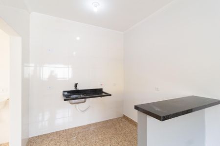 Cozinha e Área de Serviço de apartamento para alugar com 2 quartos, 45m² em Jardim Maria Beatriz, Carapicuíba