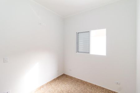 Quarto 2 de apartamento para alugar com 2 quartos, 45m² em Jardim Maria Beatriz, Carapicuíba