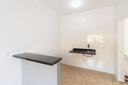 Cozinha e Área de Serviço de apartamento para alugar com 2 quartos, 45m² em Jardim Maria Beatriz, Carapicuíba