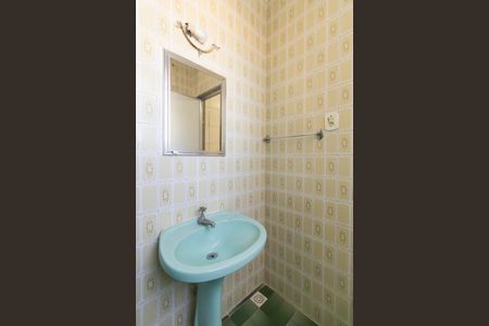 Banheiro de casa para alugar com 1 quarto, 50m² em Brasilândia, São Gonçalo