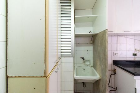 Apartamento para alugar com 44m², 1 quarto e 2 vagas Apartamento para alugar com 44m², 1 quarto e 2 vagasÁrea de Serviço
