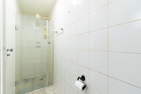 Apartamento para alugar com 44m², 1 quarto e 2 vagas Apartamento para alugar com 44m², 1 quarto e 2 vagasBanheiro