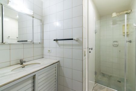 Apartamento para alugar com 44m², 1 quarto e 2 vagas Apartamento para alugar com 44m², 1 quarto e 2 vagasBanheiro