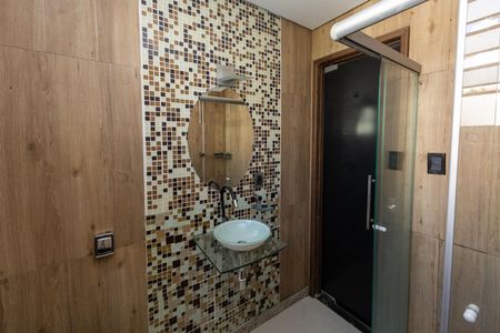 Banheiro 1 de apartamento para alugar com 2 quartos, 60m² em São Pedro, Belo Horizonte
