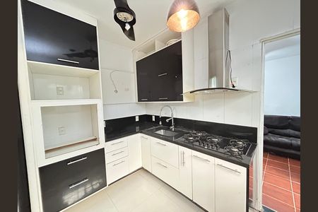 Cozinha de casa para alugar com 2 quartos, 75m² em Osvaldo Cruz, Rio de Janeiro