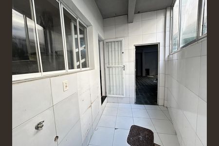 Área de Serviço de casa para alugar com 2 quartos, 75m² em Osvaldo Cruz, Rio de Janeiro