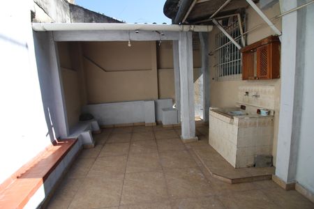 Casa para alugar com 76m², 2 quartos e 1 vagaÁrea de Serviço