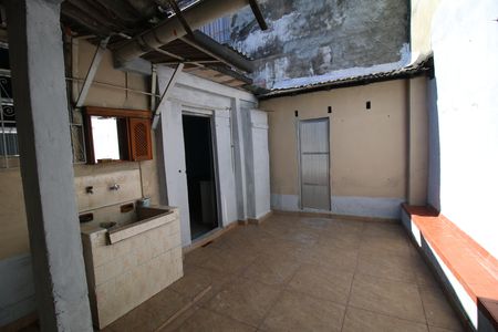 Área de Serviço de casa para alugar com 2 quartos, 76m² em Penha, Rio de Janeiro