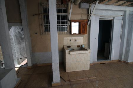 Casa para alugar com 76m², 2 quartos e 1 vagaÁrea de Serviço