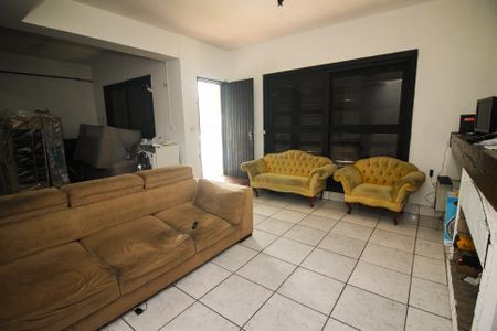 Sala de casa para alugar com 5 quartos, 300m² em Medianeira, Porto Alegre