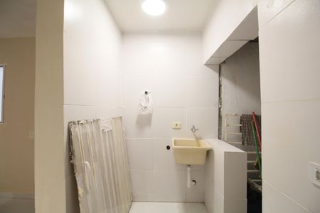 Cozinha/área de serviço  de casa para alugar com 2 quartos, 46m² em Parque Assuncao, Taboão da Serra