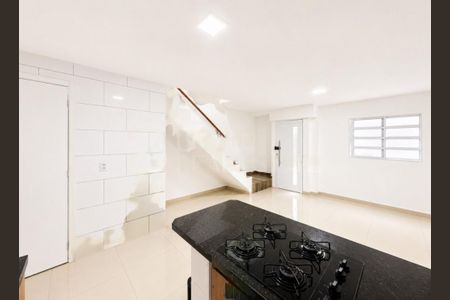 Casa para alugar com 3 quartos, 75m² em Campo Grande, São Paulo