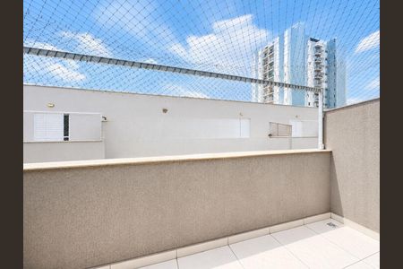 Casa para alugar com 3 quartos, 75m² em Campo Grande, São Paulo