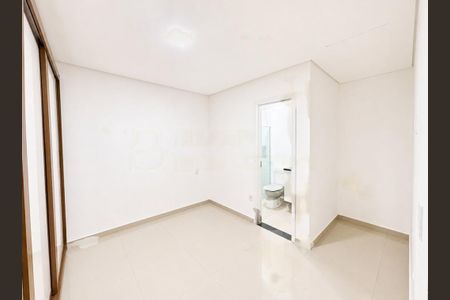 Casa para alugar com 3 quartos, 75m² em Campo Grande, São Paulo