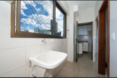 AREA DE SERVICO de apartamento para alugar com 3 quartos, 98m² em Serra, Belo Horizonte
