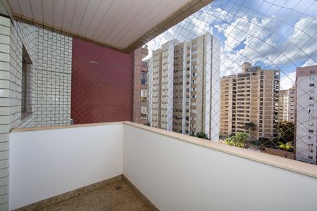 VARANDA de apartamento para alugar com 3 quartos, 98m² em Serra, Belo Horizonte