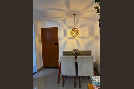 Sala de jantar de apartamento para alugar com 2 quartos, 45m² em Água Santa, Rio de Janeiro