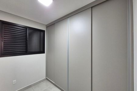 Quarto 1 de casa para alugar com 5 quartos, 180m² em Jardim dos Oliveiras, Campinas