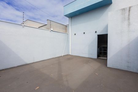 Garagem de casa para alugar com 2 quartos, 135m² em Parque São Quirino, Campinas
