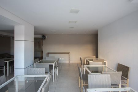 Apartamento para alugar com 53m², 2 quartos e 1 vaga Apartamento para alugar com 53m², 2 quartos e 1 vagaÁrea comum - Salão de festas