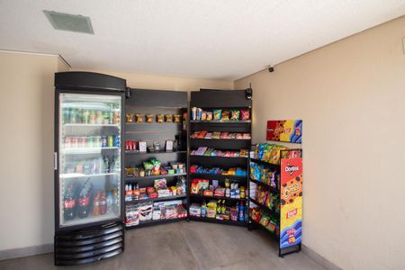 Área comum - Mercado de apartamento para alugar com 2 quartos, 53m² em Serrano, Belo Horizonte