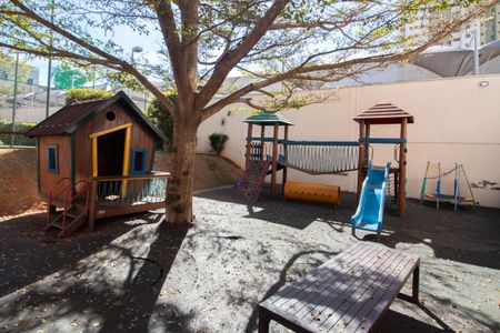 Apartamento para alugar com 53m², 2 quartos e 1 vaga Apartamento para alugar com 53m², 2 quartos e 1 vagaÁrea comum - Playground