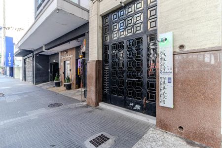 Calçada de apartamento para alugar com 3 quartos, 226m² em Santa Ifigênia, São Paulo