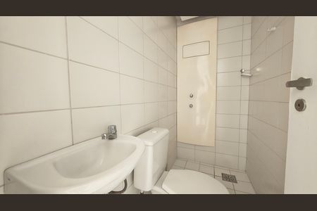 Apartamento para alugar com 75m², 3 quartos e 1 vaga Apartamento para alugar com 75m², 3 quartos e 1 vagaBanheiro Social