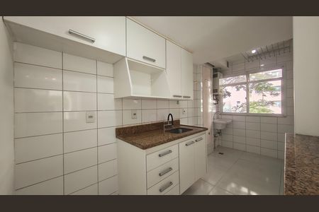 Apartamento para alugar com 75m², 3 quartos e 1 vaga Apartamento para alugar com 75m², 3 quartos e 1 vagaCozinha e Área de Serviço
