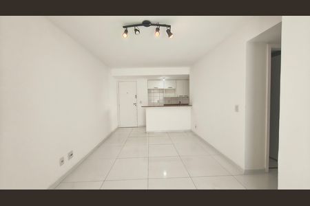 Apartamento para alugar com 75m², 3 quartos e 1 vaga Apartamento para alugar com 75m², 3 quartos e 1 vagaSala