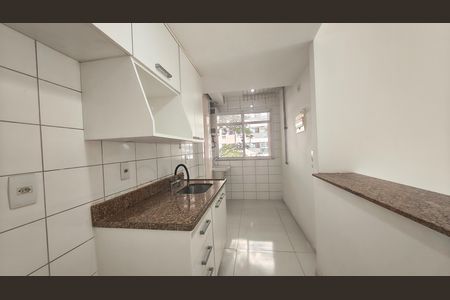 Apartamento para alugar com 75m², 3 quartos e 1 vaga Apartamento para alugar com 75m², 3 quartos e 1 vagaCozinha e Área de Serviço