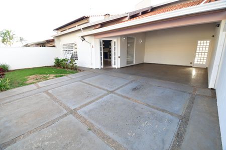 Garagem de casa para alugar com 4 quartos, 400m² em Jardim Chapadão, Campinas