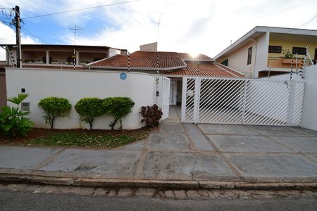 Fachada de casa para alugar com 4 quartos, 400m² em Jardim Chapadão, Campinas