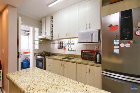 Cozinha de apartamento à venda com 3 quartos, 142m² em São João, Porto Alegre