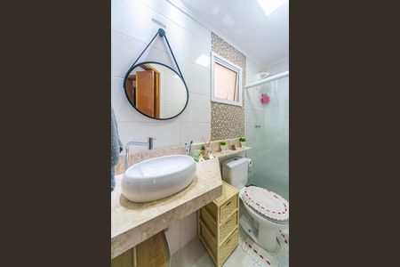 Banheiro de apartamento para alugar com 2 quartos, 40m² em Parque Erasmo Assunção, Santo André