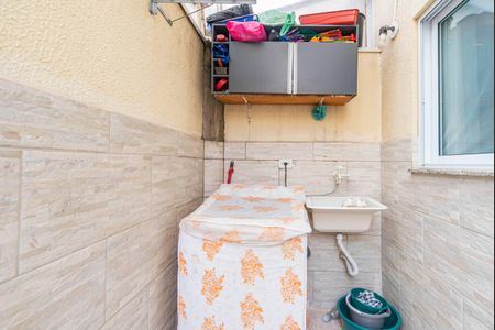 Varanda Quarto 1 e Área de Serviço de apartamento para alugar com 2 quartos, 40m² em Parque Erasmo Assunção, Santo André