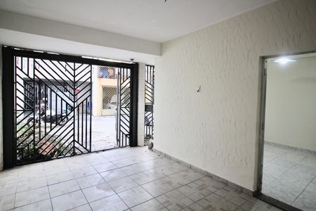 Garagem de casa à venda com 4 quartos, 230m² em Cangaiba, São Paulo