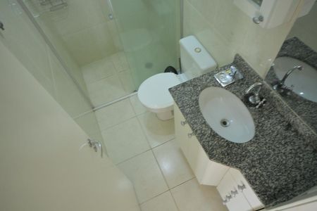 Banheiro  de apartamento para alugar com 3 quartos, 75m² em Vila Dusi, São Bernardo do Campo