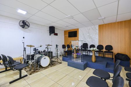 Salão Externo de casa para alugar com 3 quartos, 264m² em Jardim Record, Taboão da Serra