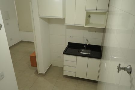 Cozinha e Área de Serviço de apartamento para alugar com 1 quarto, 33m² em Vila Esperança, São Paulo